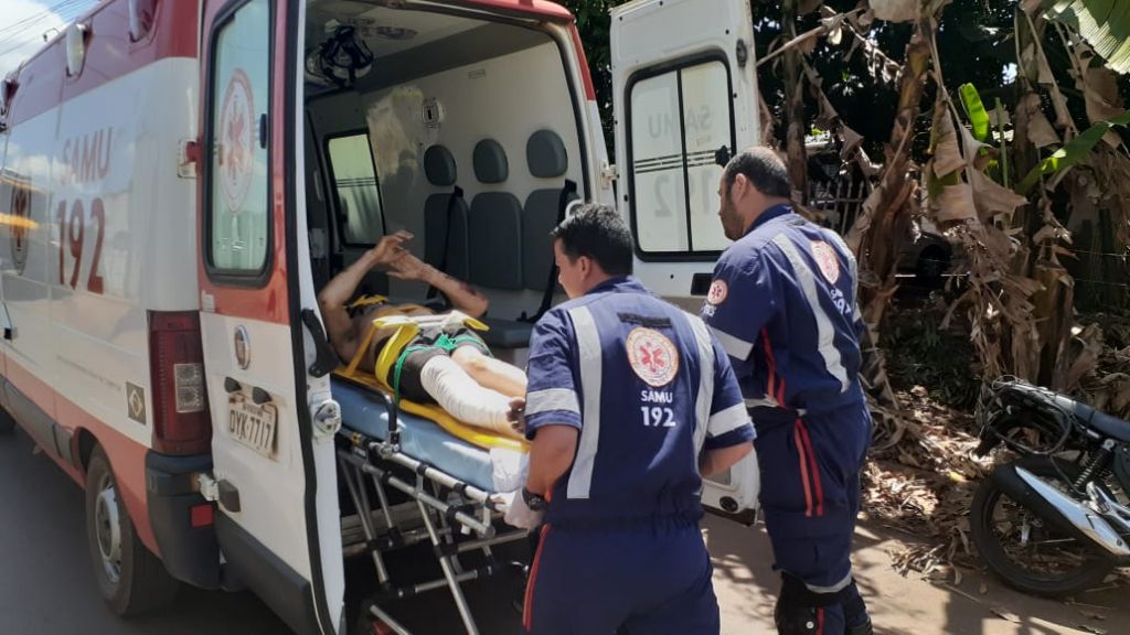 Idoso fica gravemente ferido após atropelamento na Rua Gabriel Pereira