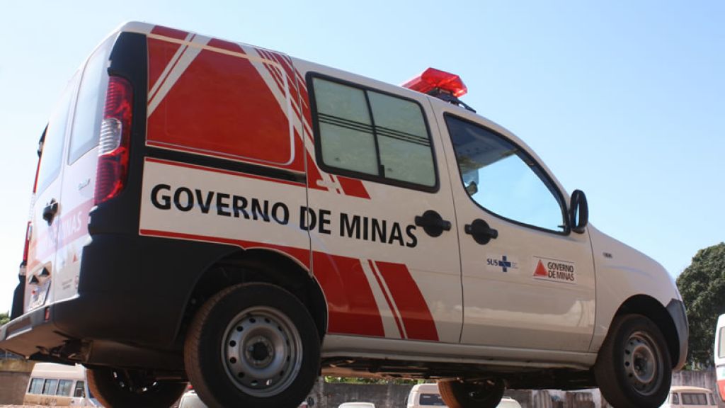  Patos de Minas receberá dois novos veículos para Saúde e Educação do Governo Estadual 