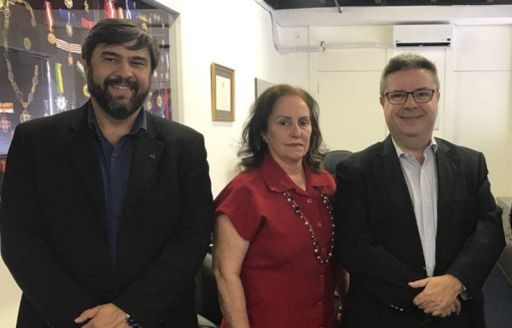 Antônio Anastásia disponibiliza R$ 300 mil para setor da saúde em Carmo do Paranaíba