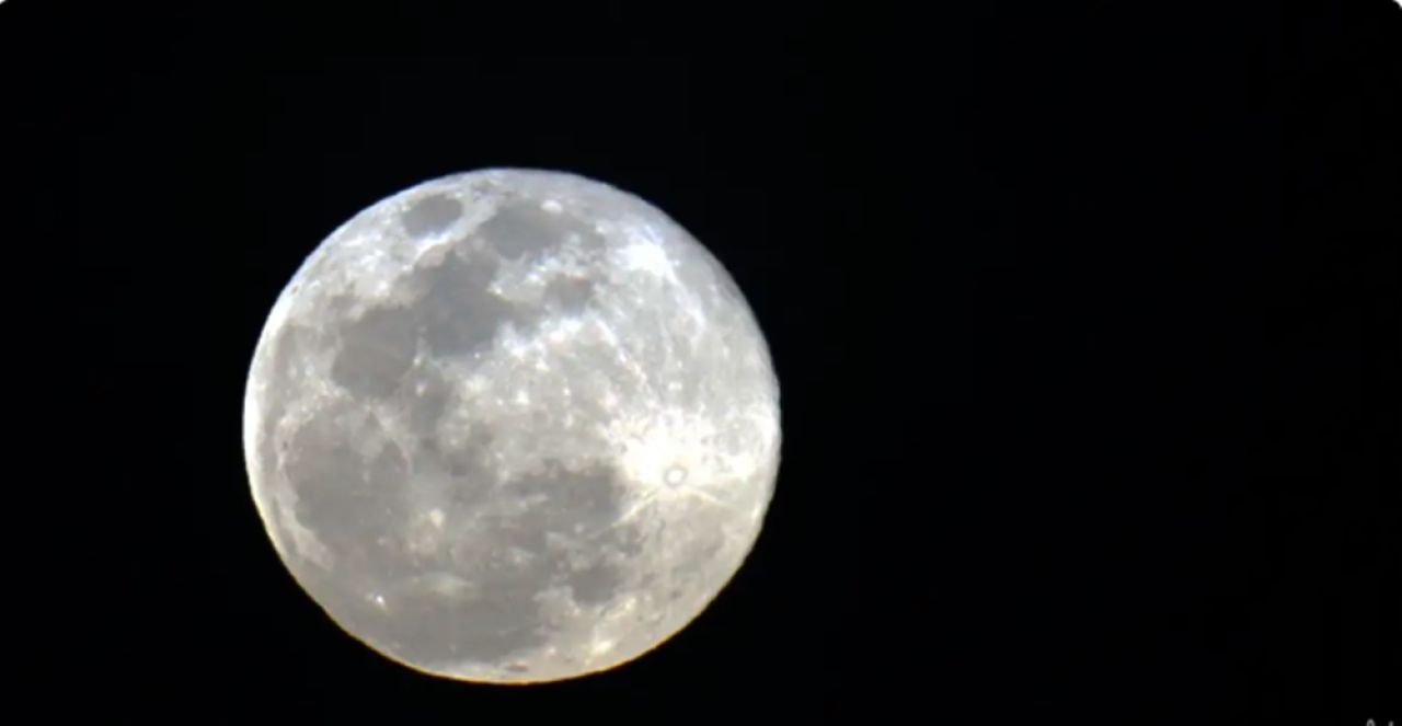 Primeira Superlua de 2026 pode ser vista neste sábado (03)