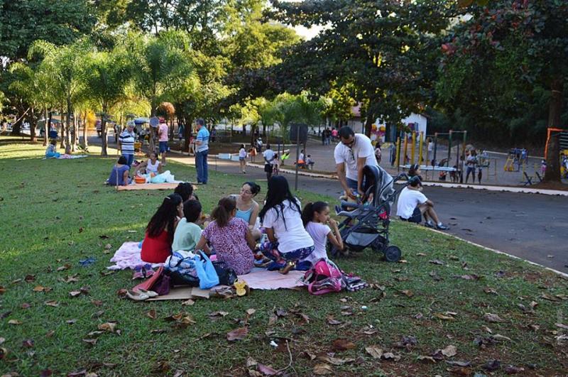 Revitalizado, Parque Municipal do Mocambo tem atraído patenses que encontram no local opções de lazer