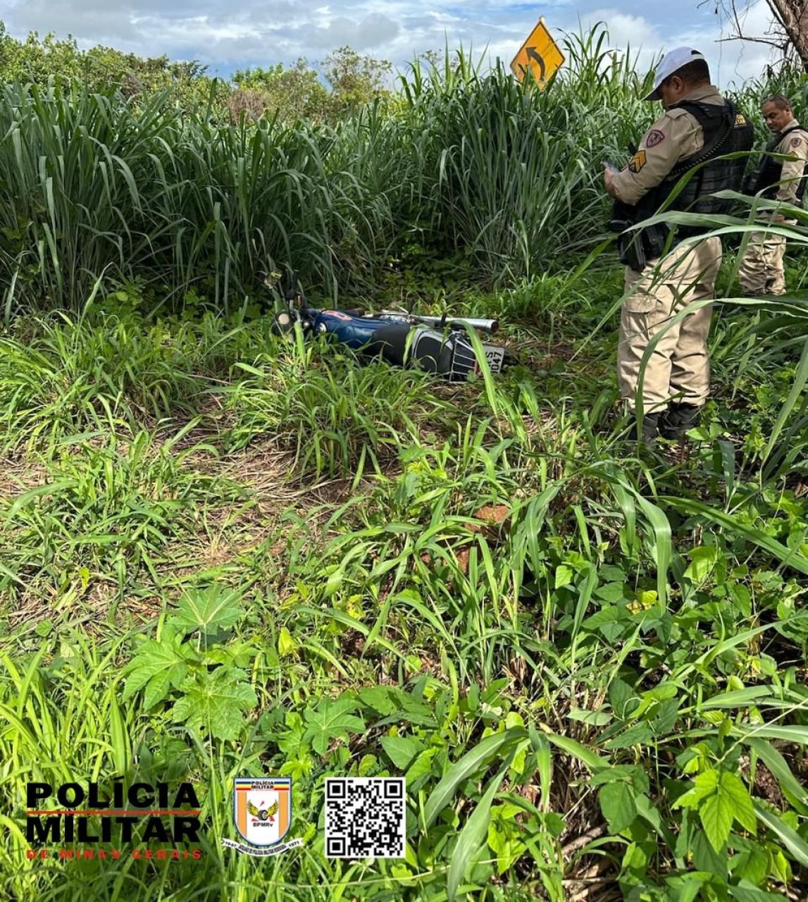 Motocicleta furtada em Lagamar é recuperada pela PM em Presidente Olegário