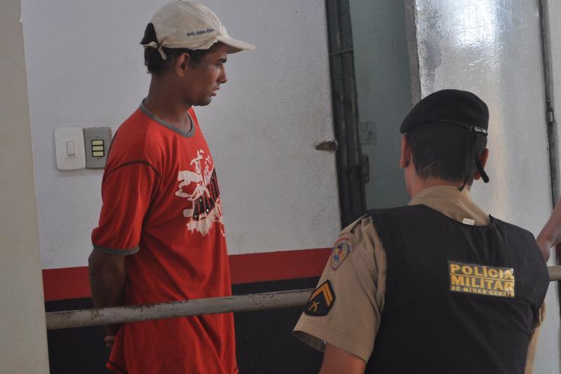 PM prende homem tentando furtar residência no Bairro Caramuru