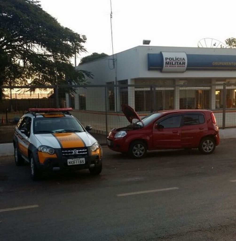 Carmo do Paranaíba: Polícia Militar Rodoviária realiza apreensão de veículo Clonado