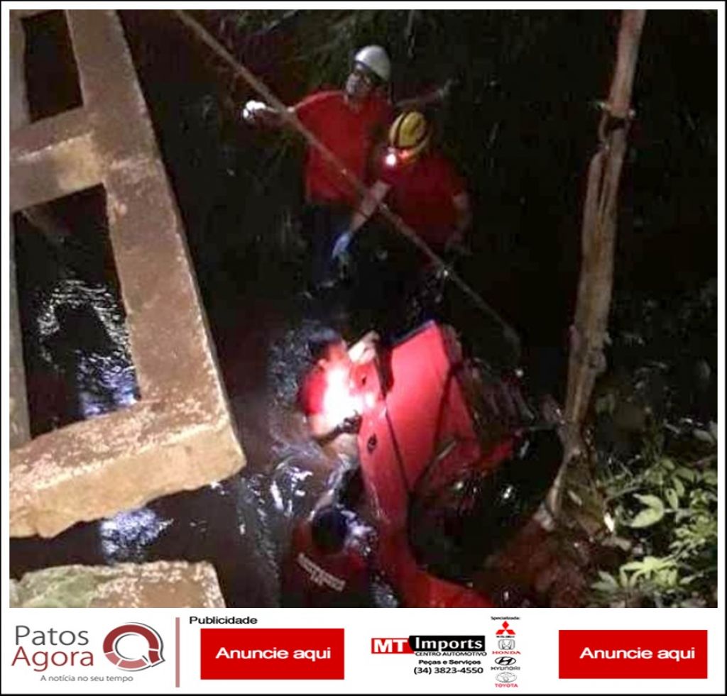 Tragédia deixa cinco mortos em Salitre de Minas.
