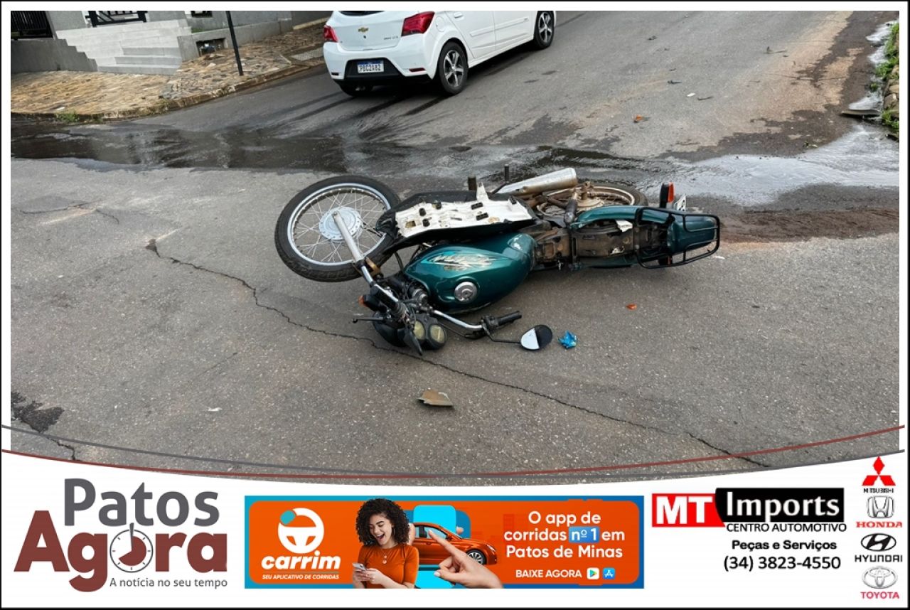 Duas pessoas ficam feridas em acidente entre carro e moto em Patos de Minas