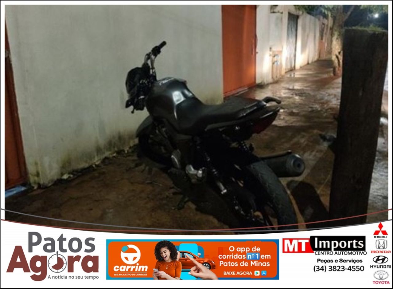 Jovem é detido após fugir da polícia e se envolver em acidente com moto adulterada em Patos de Minas